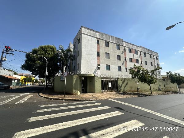 APARTAMENTO - CAMPOS ELISEOS