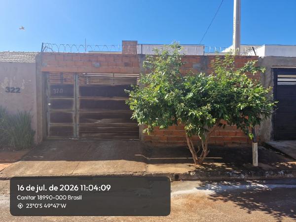 CASA - RESIDENCIAL ESMERALDA