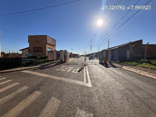 CASA - LAGOA VERMELHA