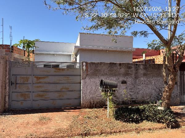 CASA - RESIDENCIAL VITORIA