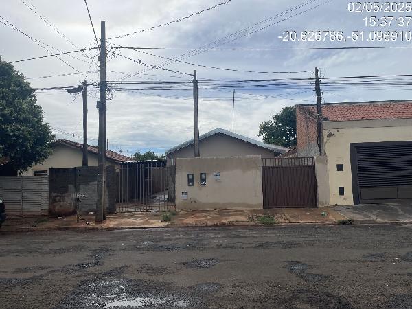 CASA - CONJUNTO HABITACIONAL APOLINARIO PI