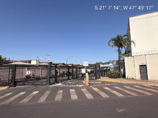 APARTAMENTO - PARQUE DOS PINUS