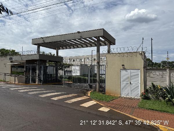 APARTAMENTO - CENTRO