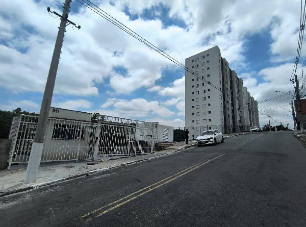APARTAMENTO - JARDIM LUCIANA