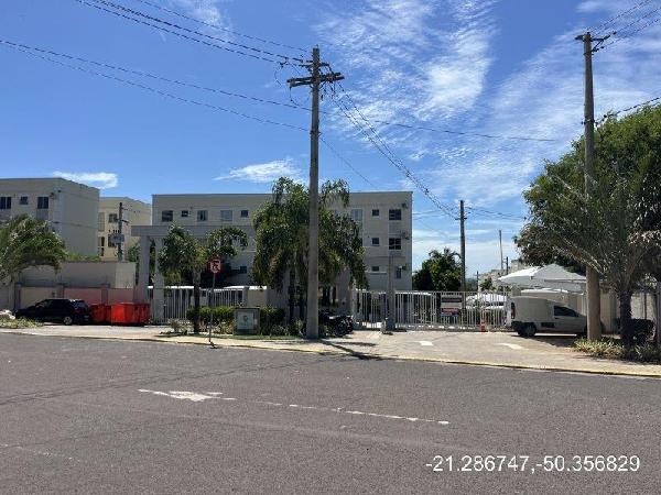 APARTAMENTO - VILA GIAMPIETRO