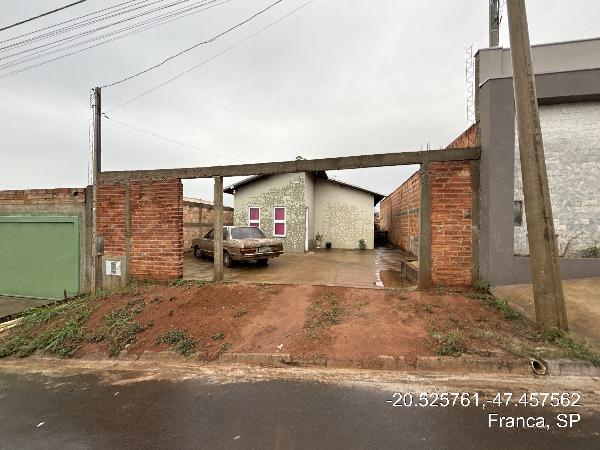CASA - JARDIM ADELINHA