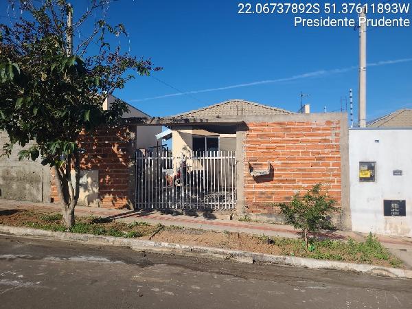 CASA - RESIDENCIAL ALTA VISTA II