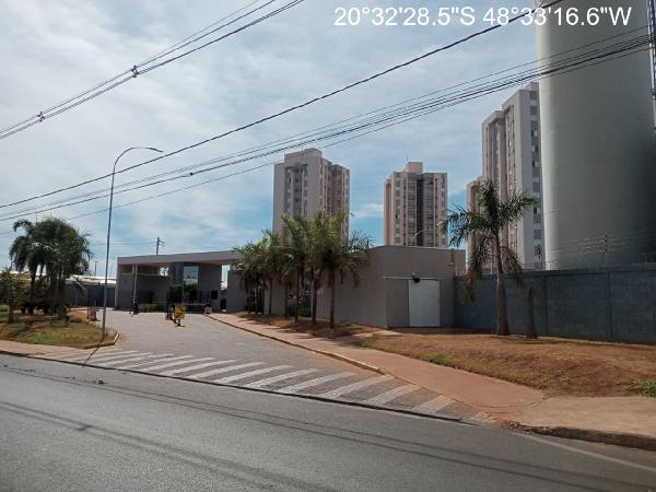 APARTAMENTO - CRISTIANO DE CARVALHO