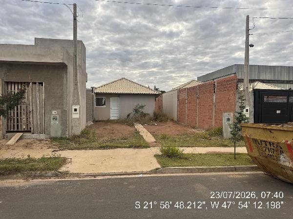 CASA - RESIDENCIAL SANTO ANTONIO