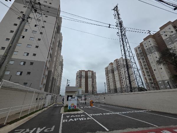 APARTAMENTO - CONJUNTO HABITACIONAL JULIO DE MESQ