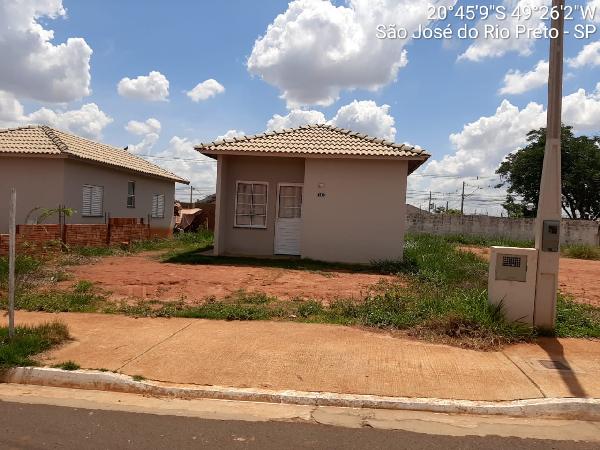 CASA - RESIDENCIAL JOSE BERNARDES COELHO