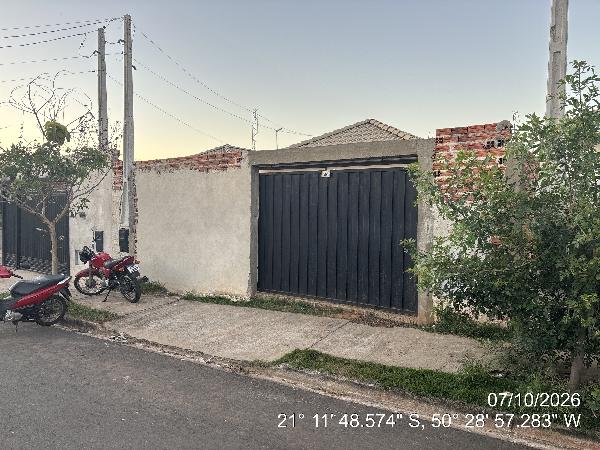 CASA - CONJUNTO HABITACIONAL LUANA II