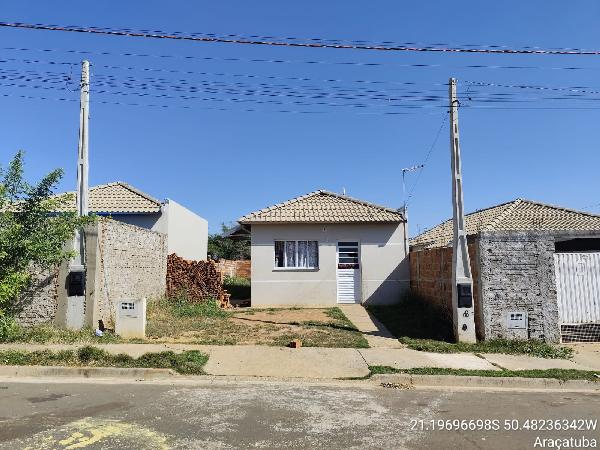 CASA - CONJUNTO HABITACIONAL LUANA II