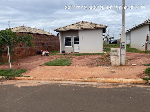 CASA - RESIDENCIAL JOSE BERNARDES COELHO