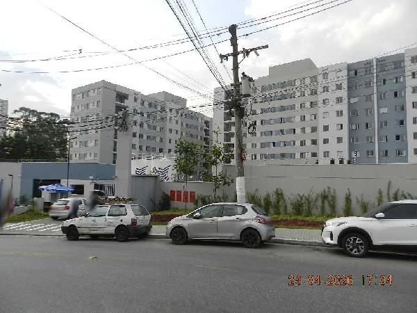 APARTAMENTO - PARQUE COLONIAL